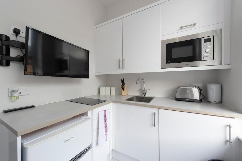 Fabulous Apartment in Superb location - One-Bedroom Apartment
