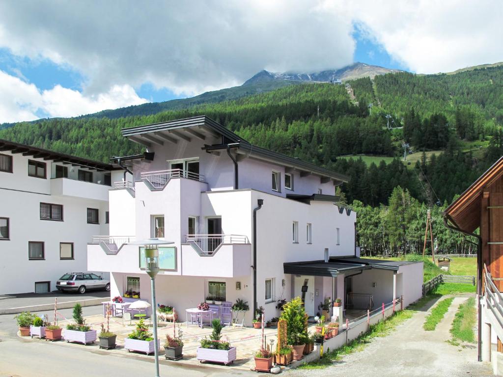 Výhľad na hory alebo výhľad na hory priamo z apartmánu