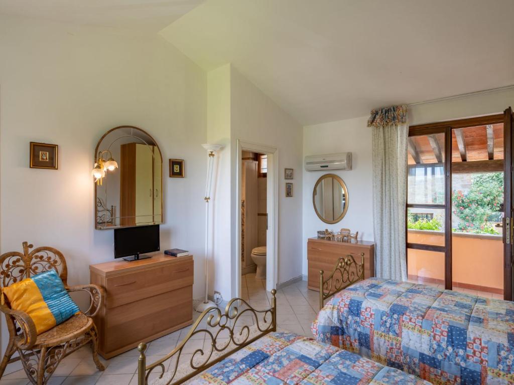 A bed or beds in a room at Holiday Home Cadellura by Interhome