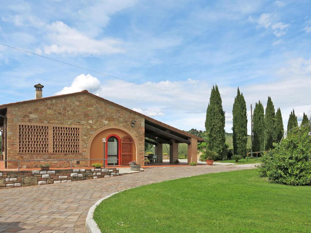 Κήπος έξω από το Holiday Home Le Palaie - 'Fienile' by Interhome