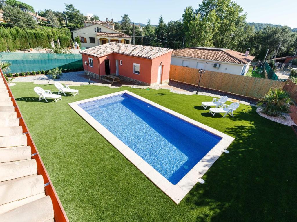 Bazén v ubytování Holiday Home Montverde by Interhome nebo v jeho okolí