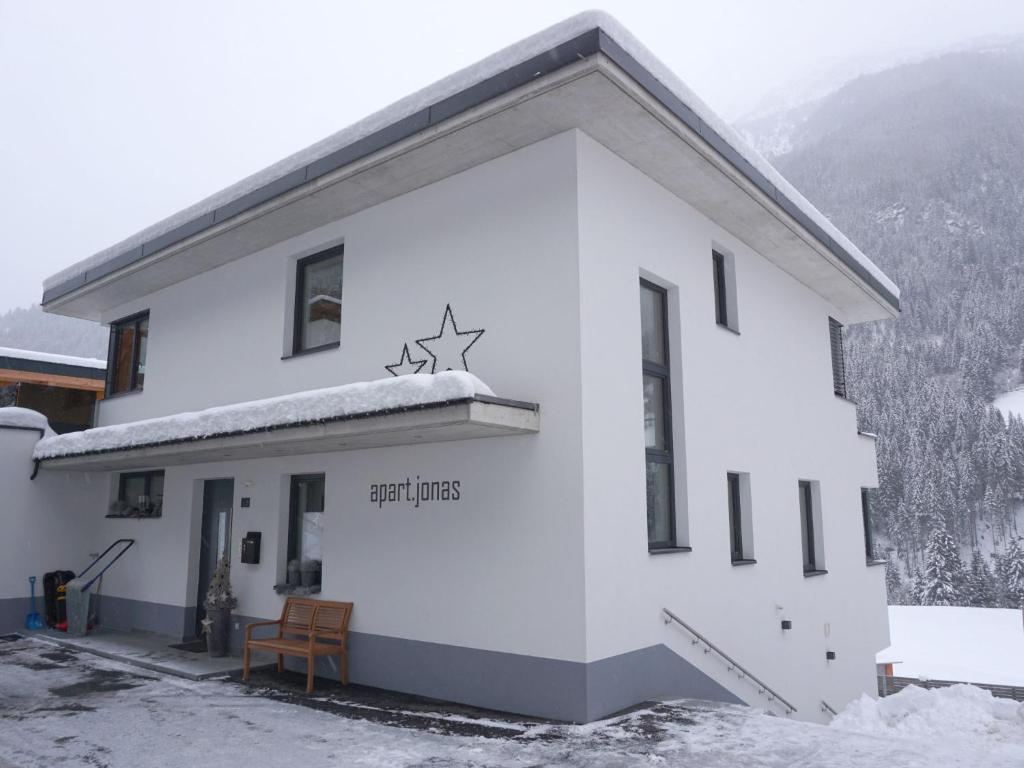 Apartment Jonas by Interhome v zimě