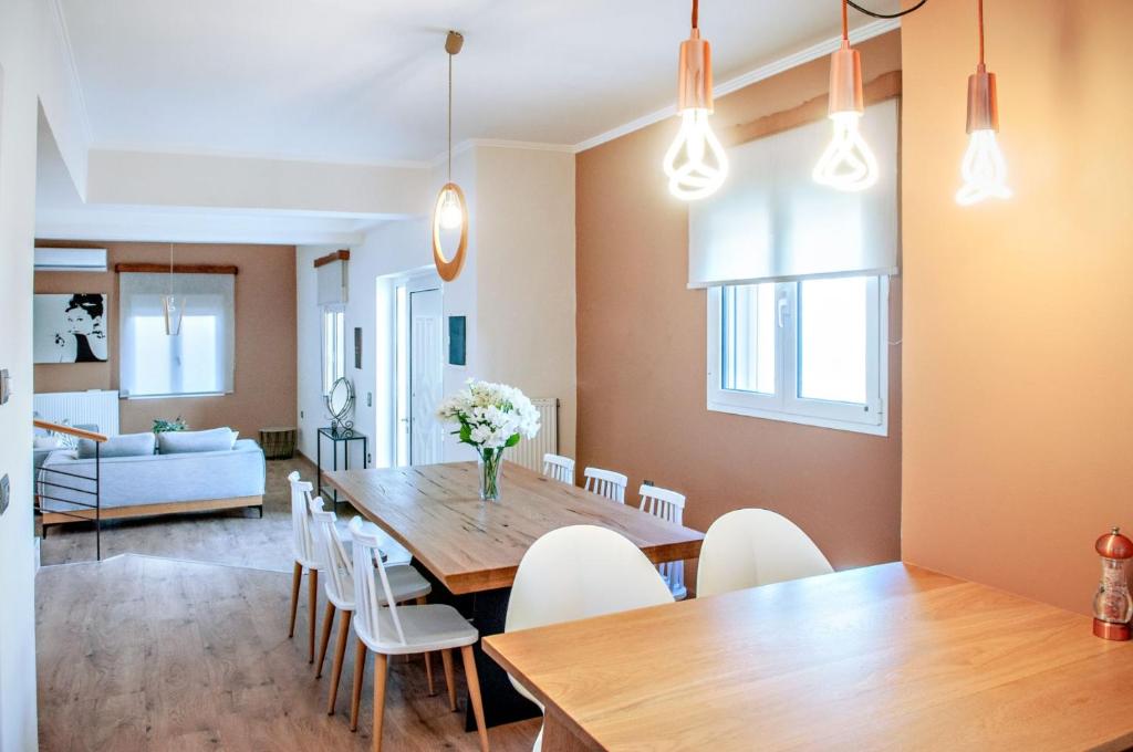 Fotografia z galérie ubytovania Mirtos Cozy House v destinácii Agia Marina Nea Kydonias