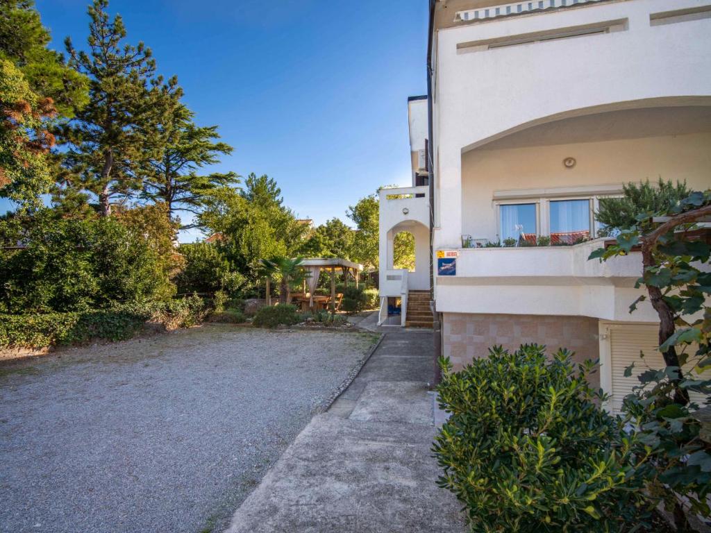 Zahrada ubytování Apartment Ivka -apt-1 by Interhome