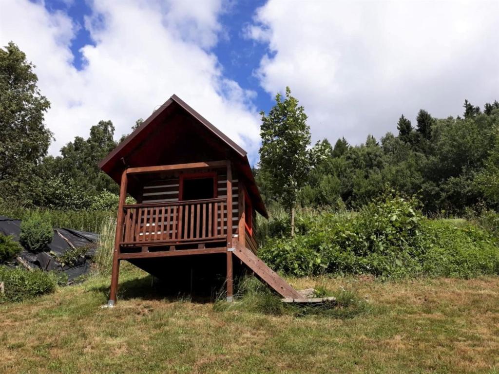 Zahrada ubytování Studio Chlívce u Hronova-1 by Interhome
