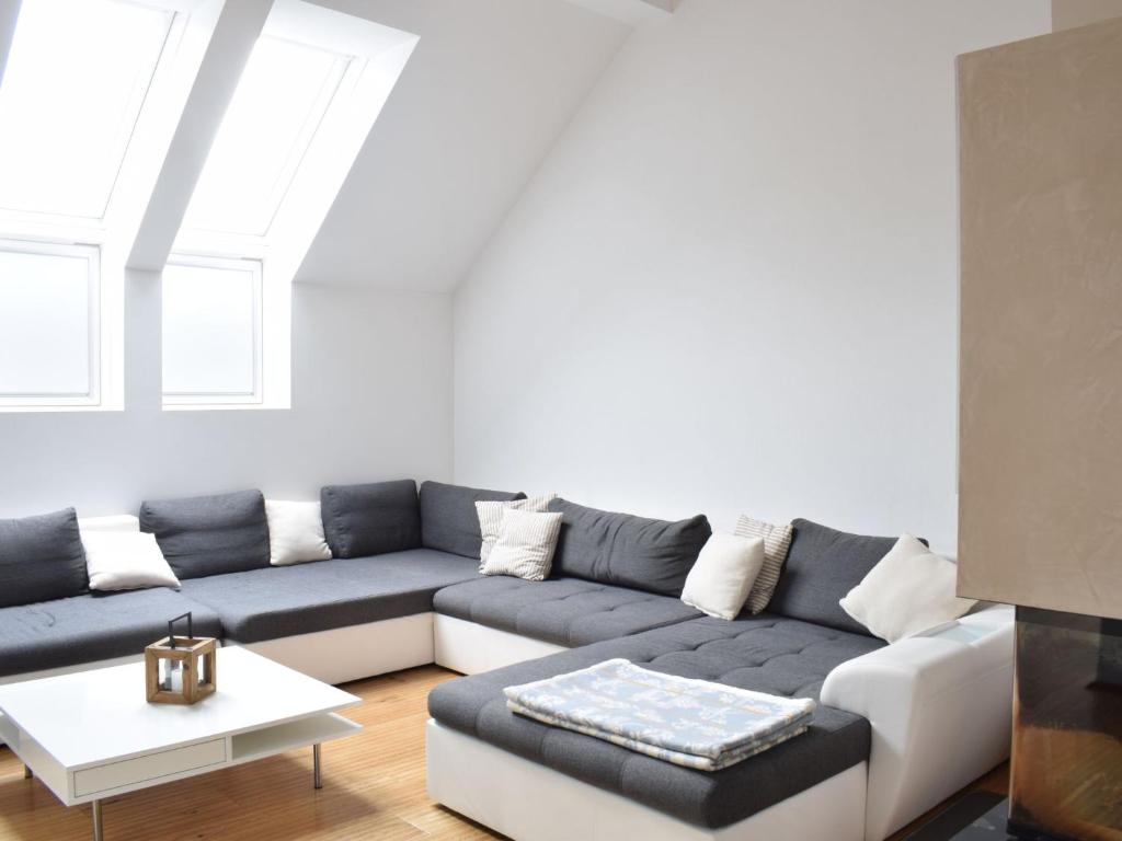 Posezení v ubytování Apartment Ligist by Interhome