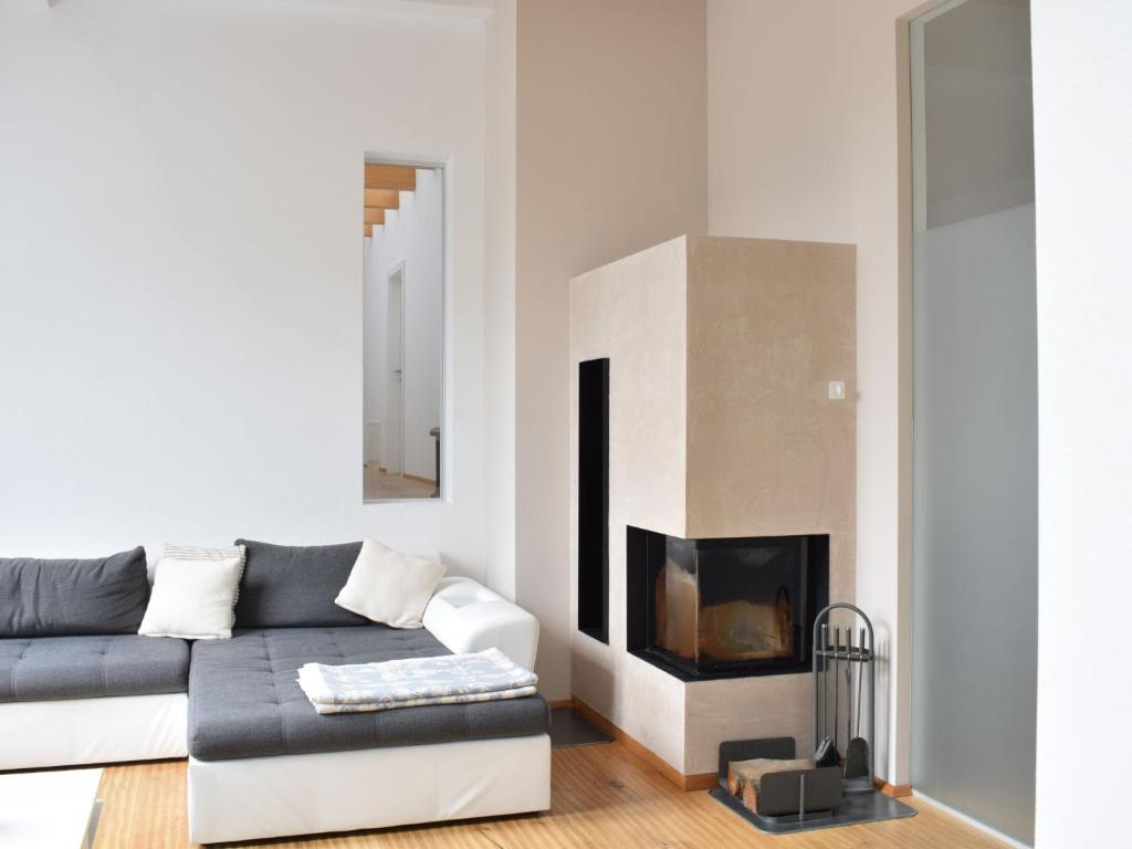 Posezení v ubytování Apartment Ligist by Interhome
