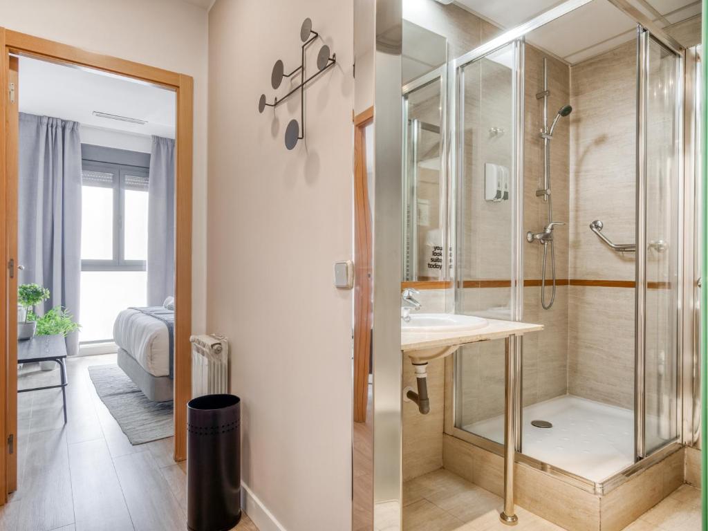 Limehome Madrid Calle de Don Ramón de la Cruz - Resim 31