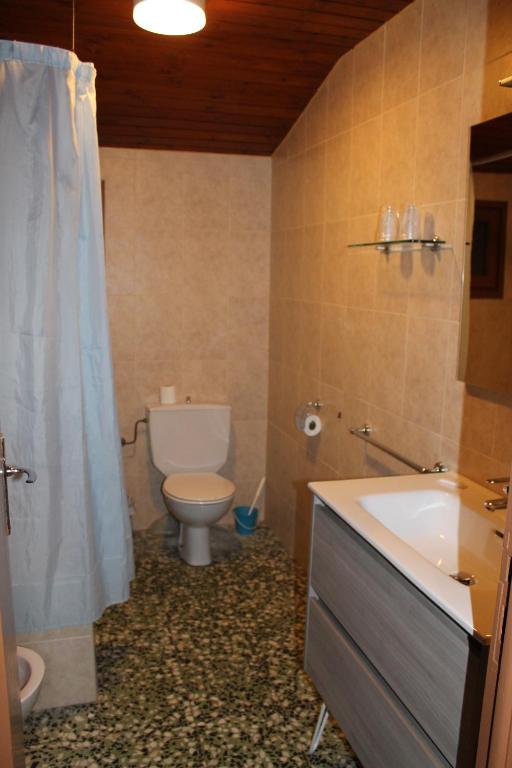 Apartaments Turístics Vilaró - Three-Bedroom Apartment