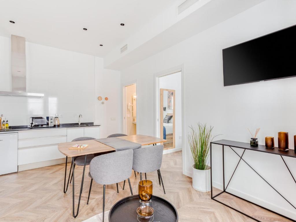 Limehome Málaga Calle Ancha del Carmen - Digital Access - Resim 9