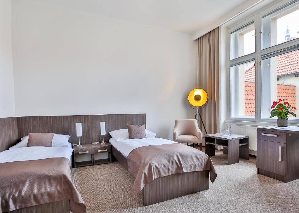 Apartments Embassy by LH - Resim 29