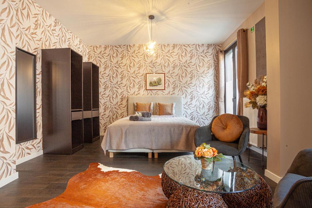 Luxury Suites Royal - Housity