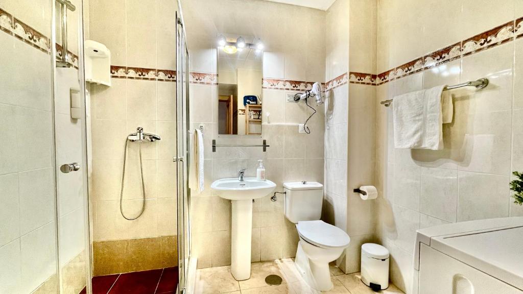 Mayca - Beach and city, Torremolinos – Updated 2022 Prices