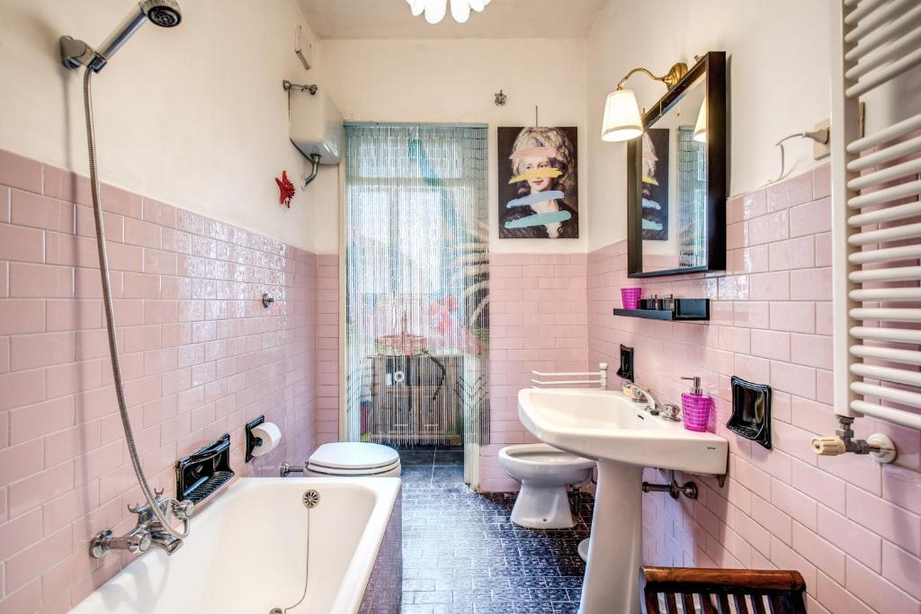 Bagno di Warm apt in ancient building in Vatican-P S Pietro