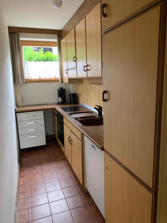 Kuchyňa alebo kuchynka v ubytovaní Haus Alpenruhe