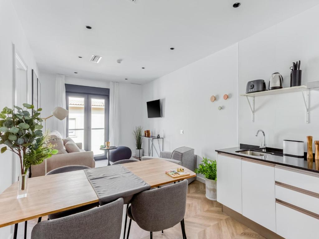 Limehome Málaga Calle Ancha del Carmen - Digital Access - Resim 35