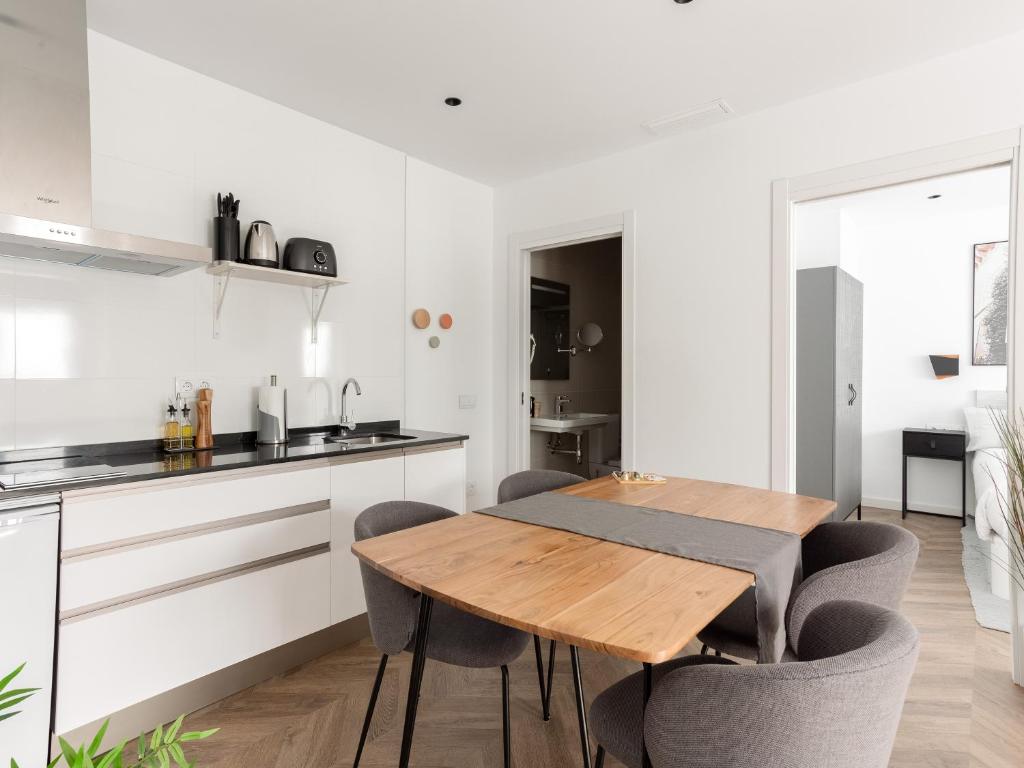 Limehome Málaga Calle Ancha del Carmen - Digital Access - Resim 33