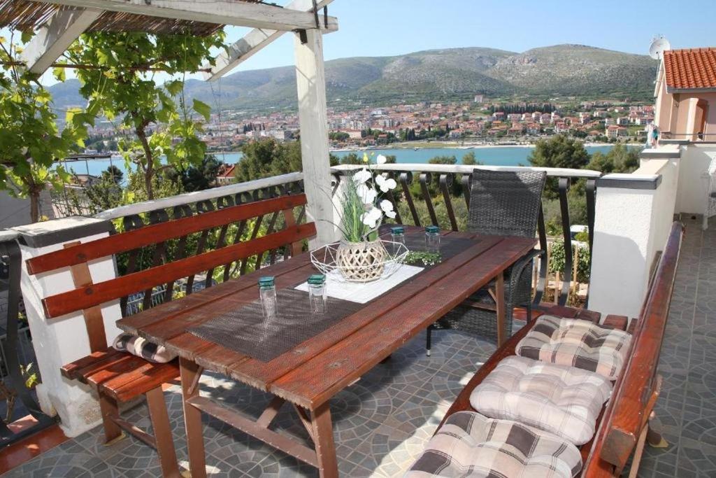 Apartment in Trogir with sea view, terrace, air conditioning, W-LAN 5065-1