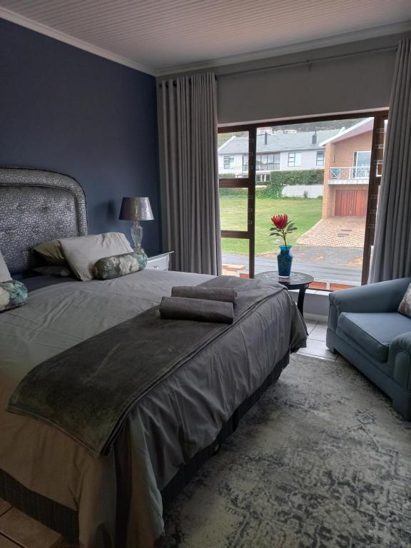 Emily's - Housity