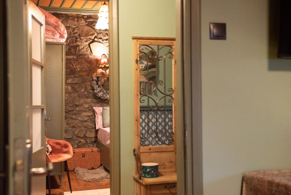 A bathroom at Dandy Villas Metsovo-Metska-Down Town-Up to 7