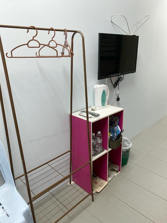 TV a/nebo společenská místnost v ubytování Buntong Homestay -Rooms Only