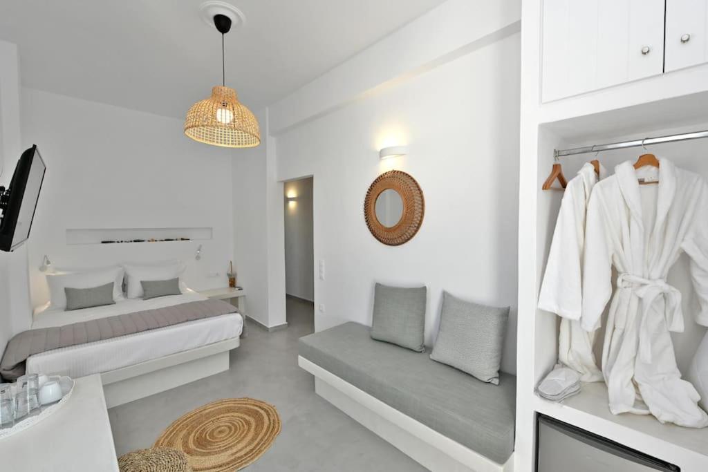 Postel nebo postele na pokoji v ubytování Kleri's apartments 6
