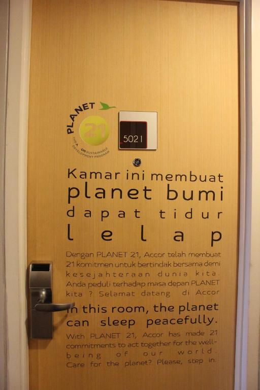Certifikát, hodnocení, plakát nebo jiný dokument vystavený v ubytování Ibis Balikpapan