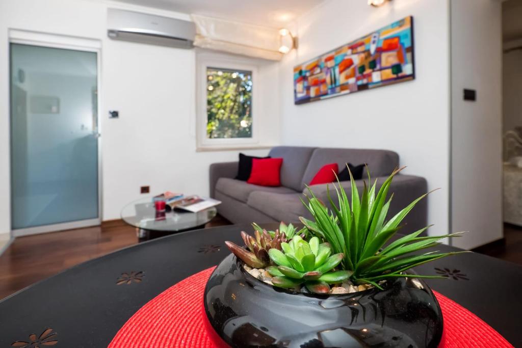 Un lugar para sentarse en Central Luxury apartment Xenia