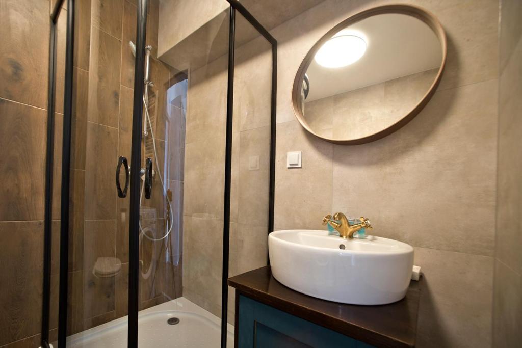 Kúpeľňa v ubytovaní Zoliborz P&O Serviced Apartments