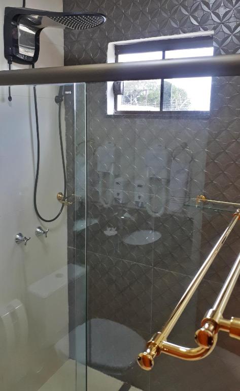 Apartamento com Chuveiro