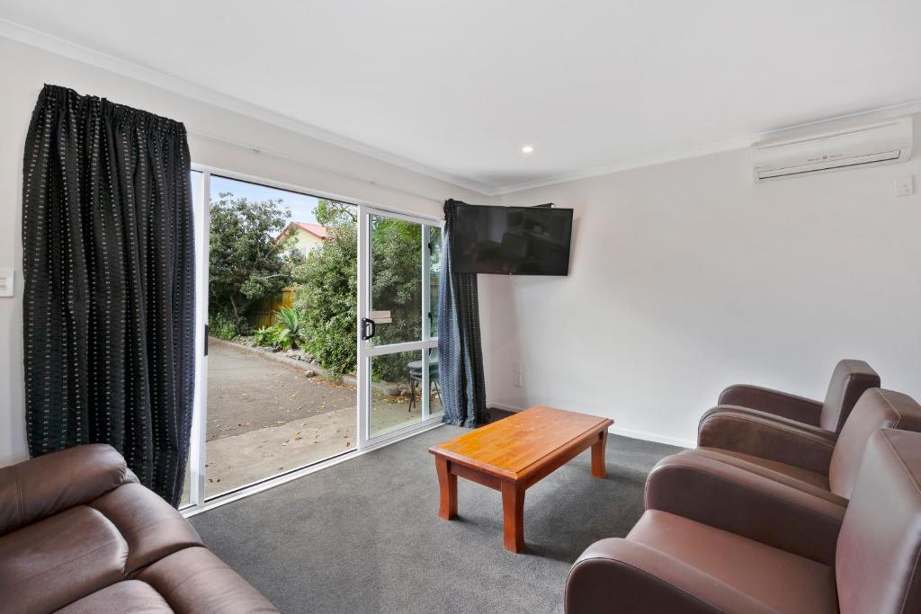 
Superior Family King Suite - Non Smoking
