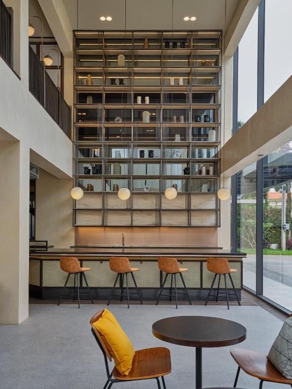 The Quarter Onnut by UHG - Resim 15