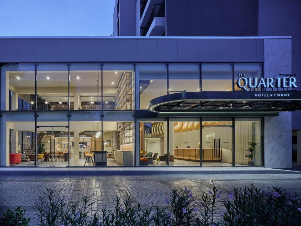 The Quarter Onnut by UHG - Resim 25