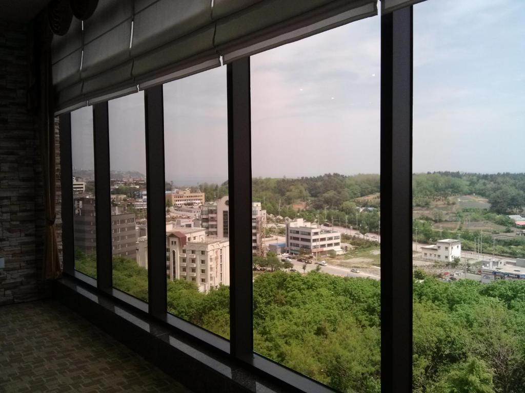 Nespecifikovaný výhled na destinaci Donghae nebo výhled na město při pohledu z hotelu