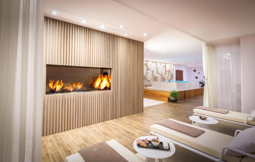 Posezení v ubytování Akoya Hotel & Spa