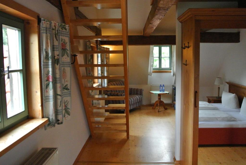 Postel nebo postele na pokoji v ubytování Zwieseler Waldhaus