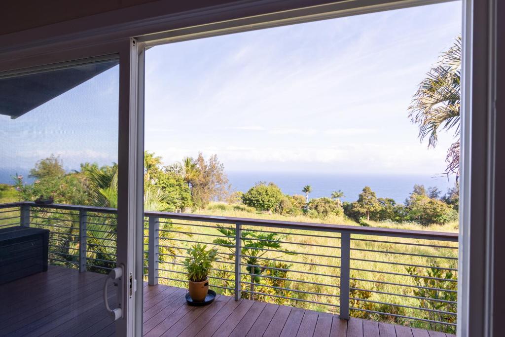 Waipio Glass House, Kukuihaele Updated 2022 Prices