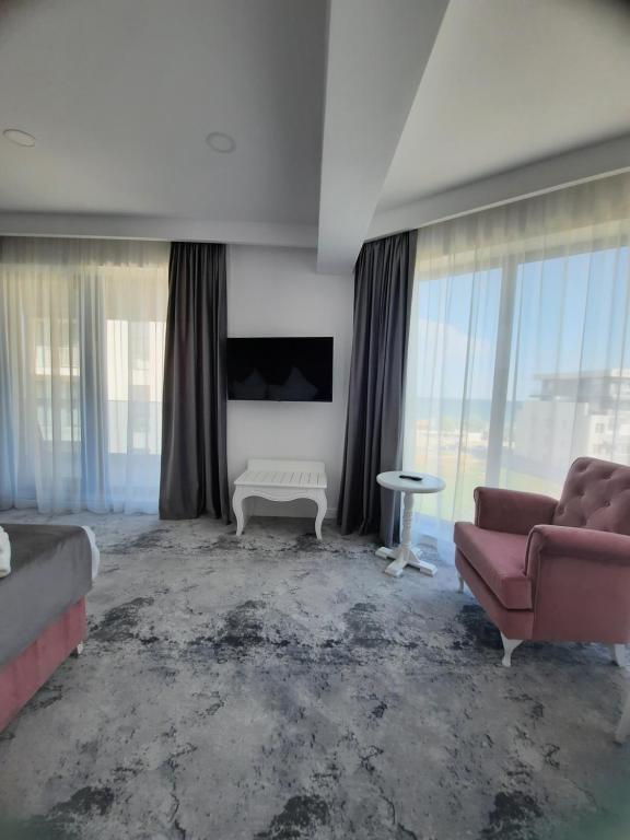 TV a/nebo společenská místnost v ubytování Hotel Simona Halep - Mamaia Nord