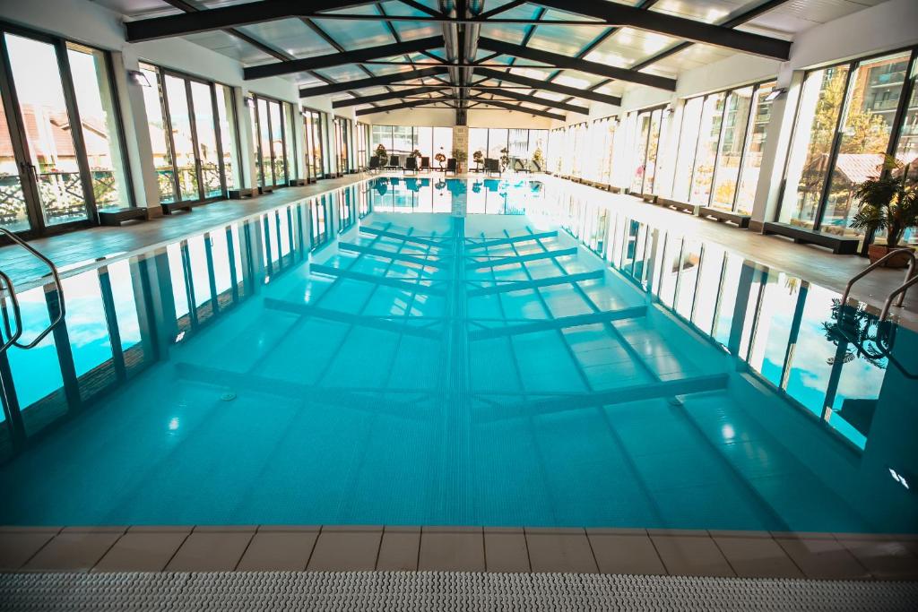 Bassein majutusasutuses Snow Pine Suite - 4 Star Resort või selle lähedal