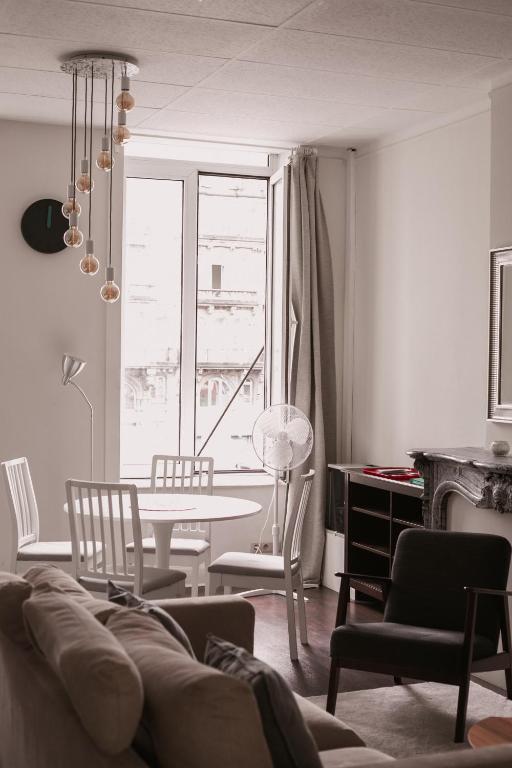 Super central in Brussels - Resim 25