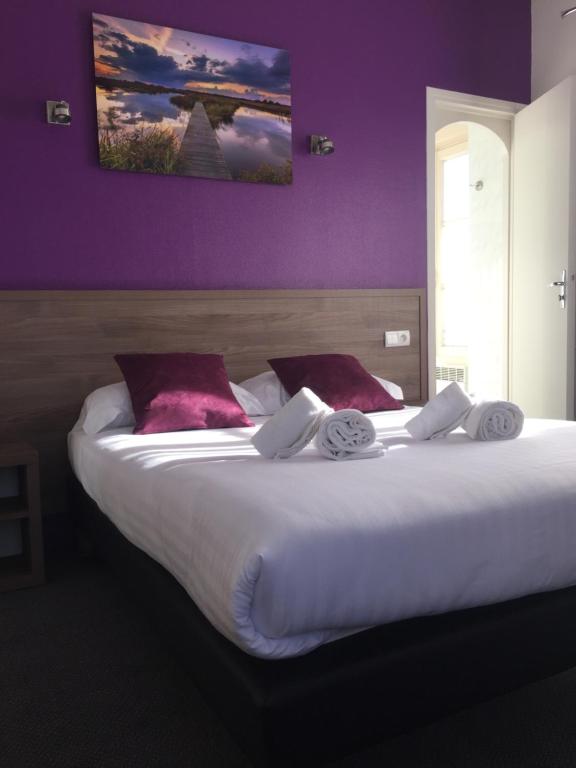 Logis Hostellerie Du Cheval Blanc - Superior Double Room