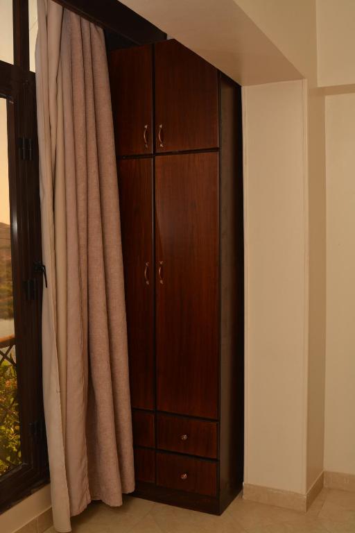 ASWAN NILE PALACE (swimming pool-rooftop-Nile view) - 8