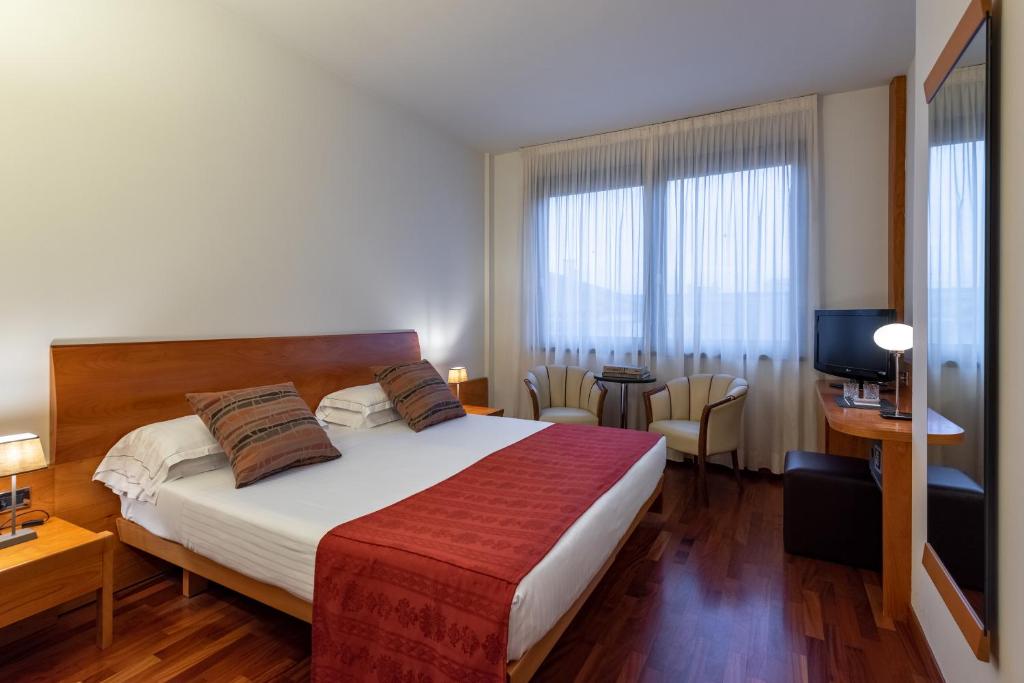 Hotel Leopardi - Resim 44
