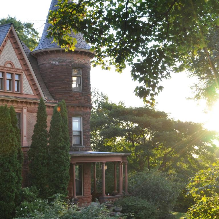 Henderson Castle Inn - Luxe Tweepersoonskamer