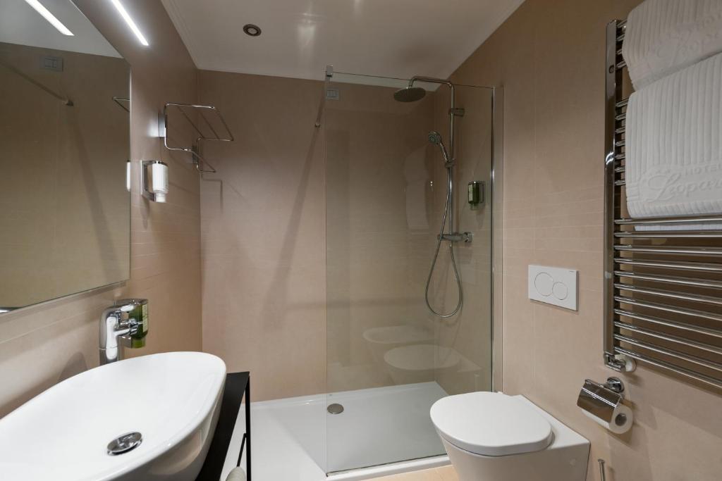 Koupelna v ubytování Hotel Leopardi
