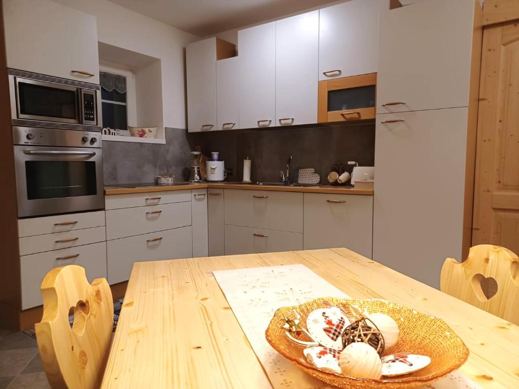 Kuchyň nebo kuchyňský kout v ubytování Appartamento Valmaor