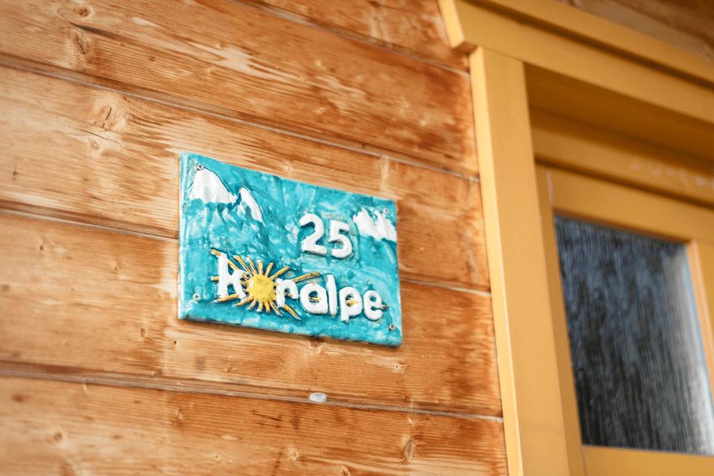Feriendorf Koralpe Alpenrose tanúsítványa, márkajelzése vagy díja