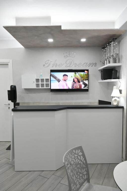 A kitchen or kitchenette at B&B The Dream