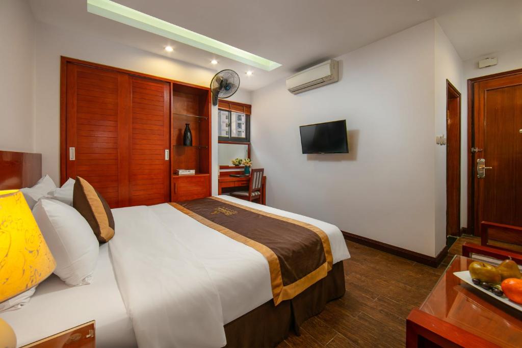 TV a/nebo společenská místnost v ubytování Bounty Hotel