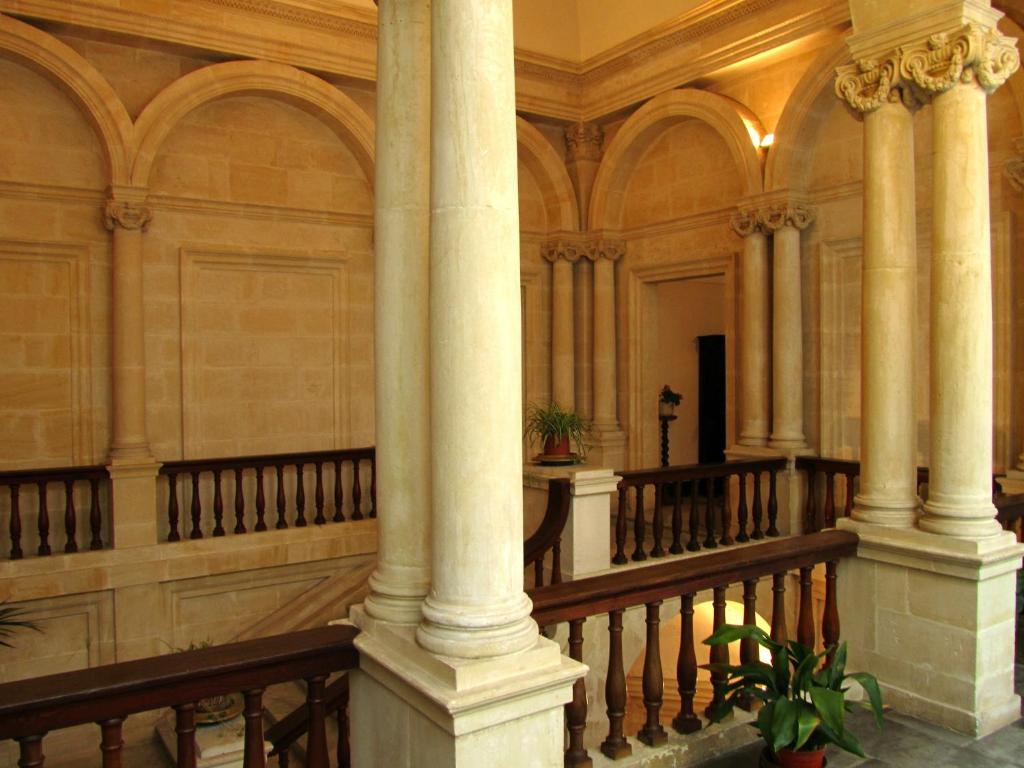 Kép Palazzo Santa Rosalia szállásáról Modicában a galériában